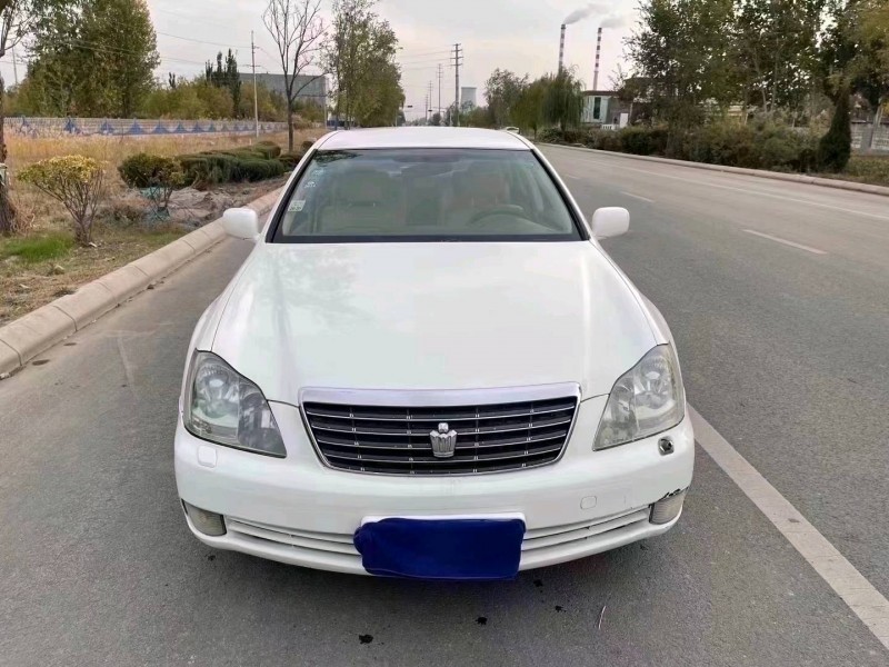 潍坊06年丰田皇冠1