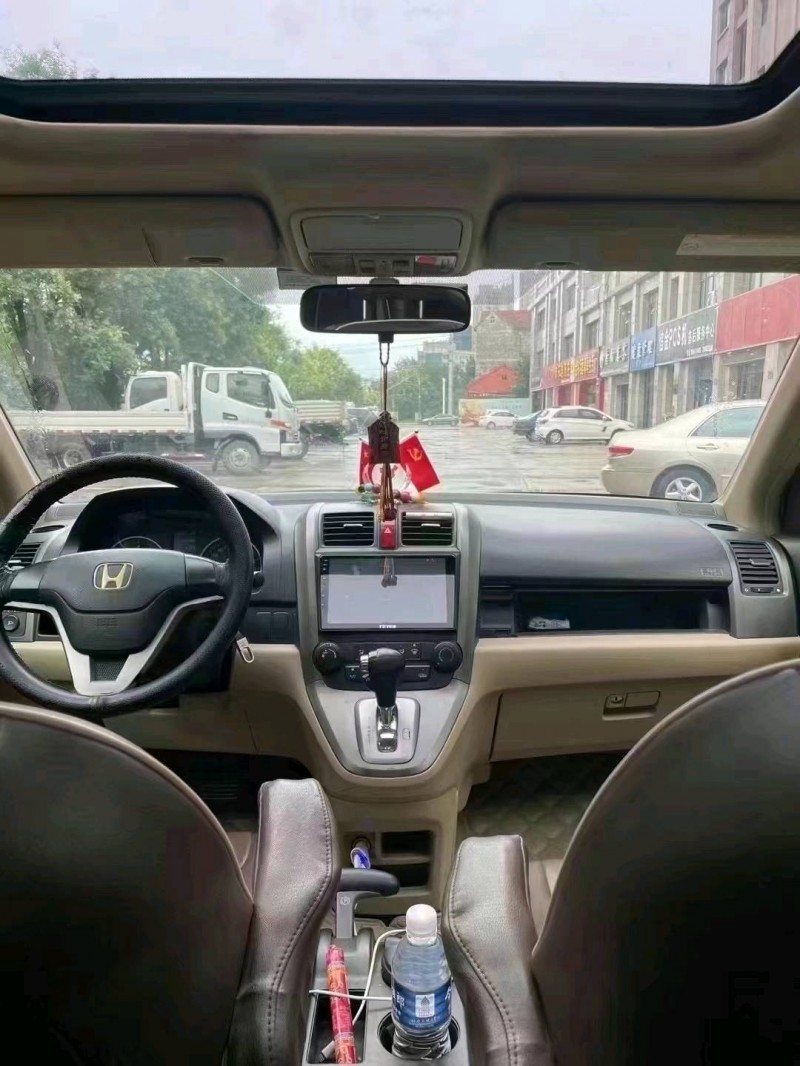 青岛10年本田CRV2