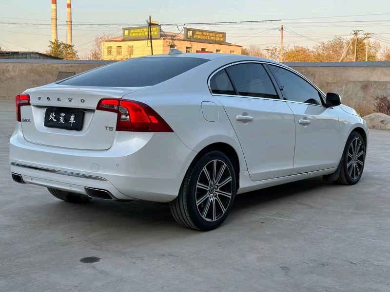 唐山19年沃尔沃S60L7