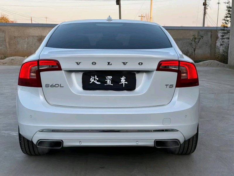 唐山19年沃尔沃S60L9