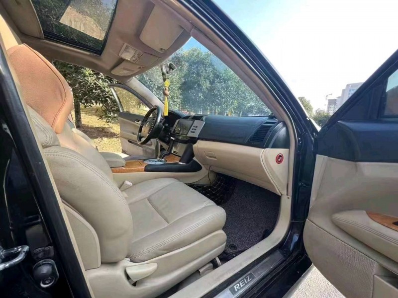 北京08年丰田锐志4