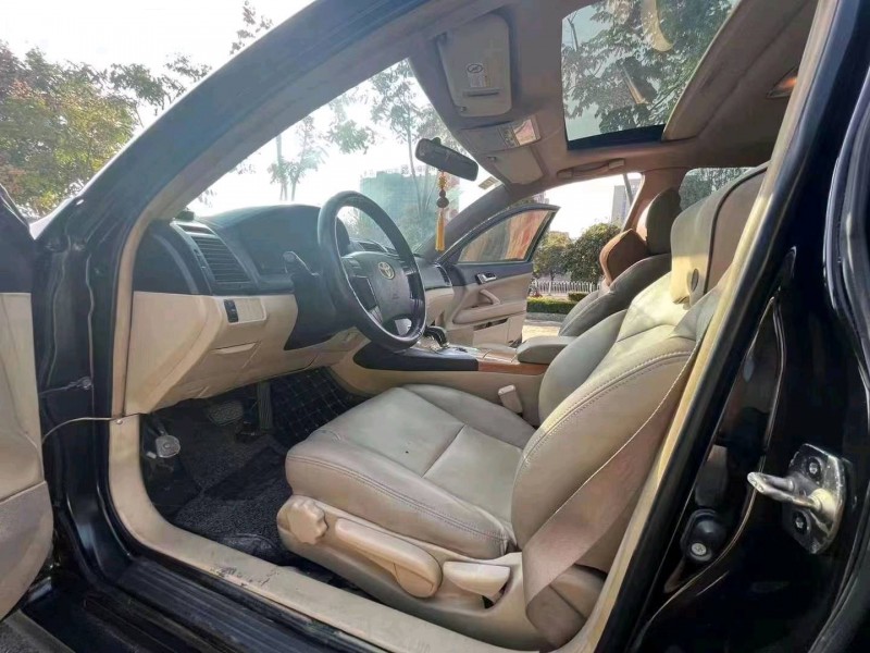 北京08年丰田锐志8