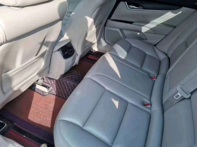 宜昌17年凯迪拉克XTS6