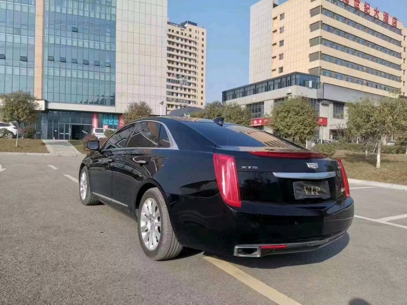宜昌17年凯迪拉克XTS7