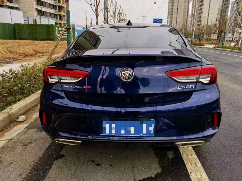 宜昌21年别克君威6