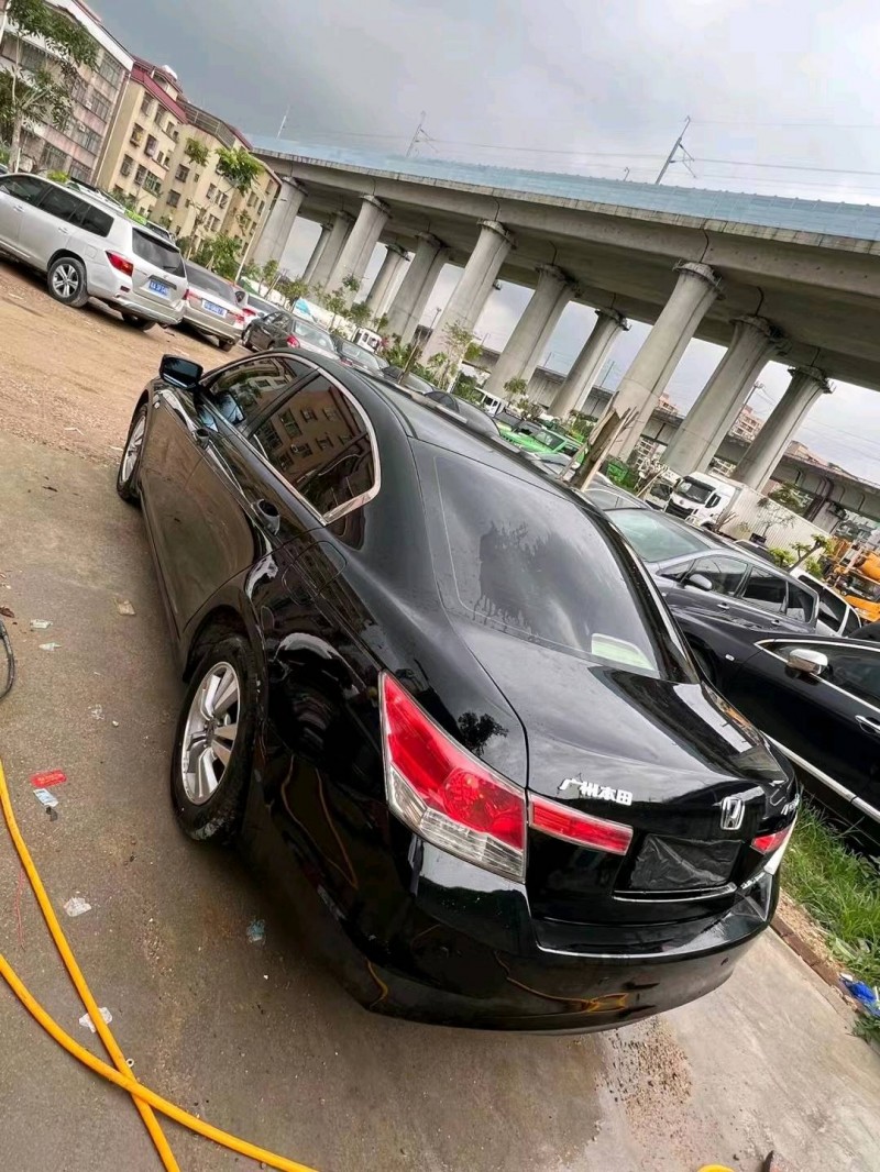 广州09年本田雅阁7