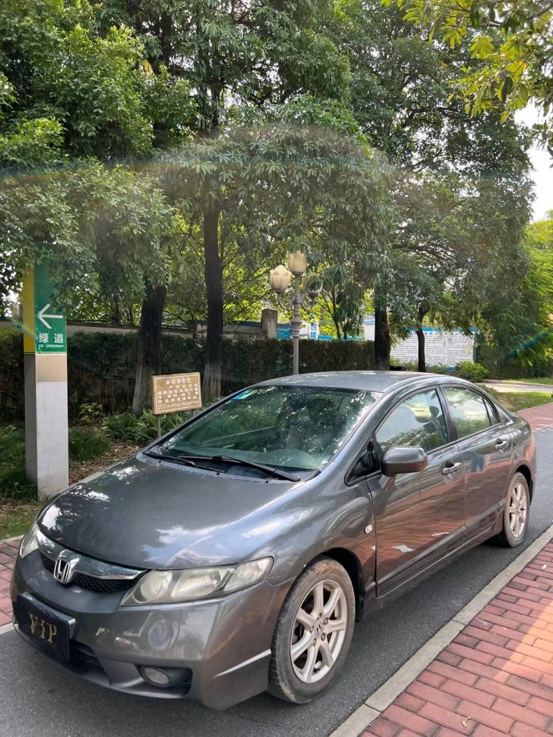 广州11年本田思域3