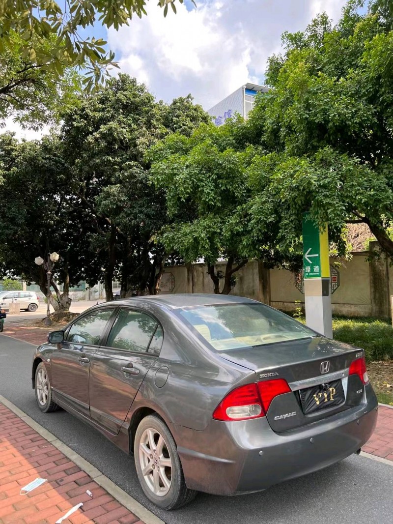 广州11年本田思域7