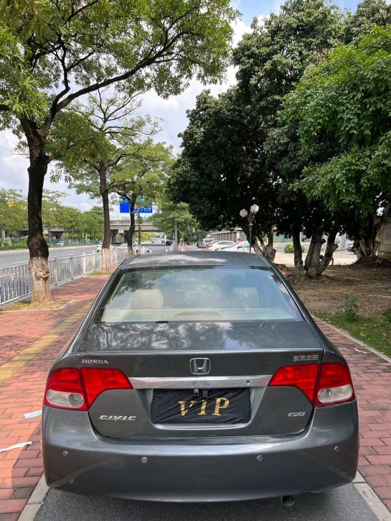 广州11年本田思域9