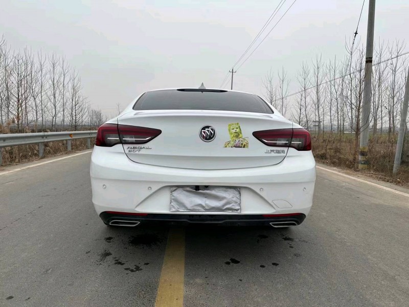 徐州19年别克君威9