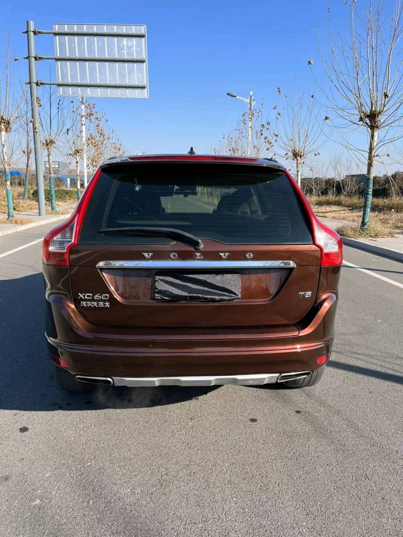 徐州16年沃尔沃XC609