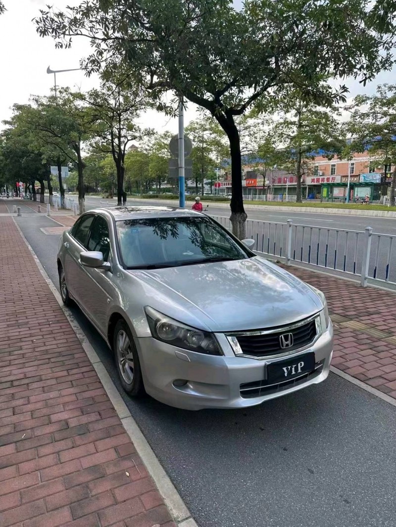 广州09年本田雅阁2