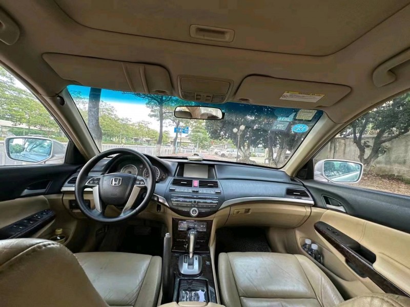 广州09年本田雅阁4