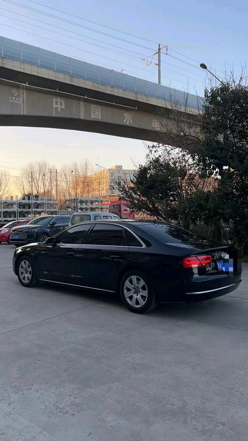 枣庄11年奥迪A8L7