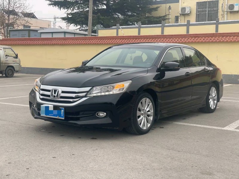 济宁14年本田雅阁6