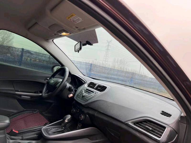 北京20年福特福睿斯4