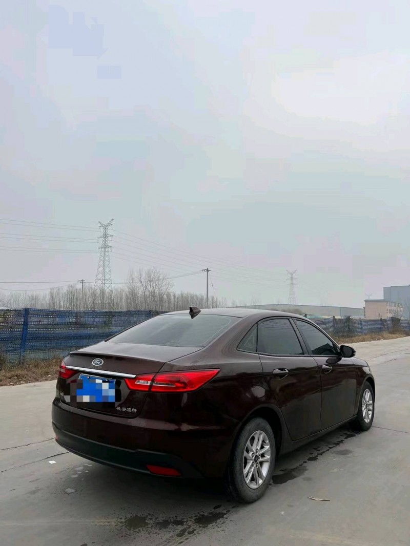 北京20年福特福睿斯3