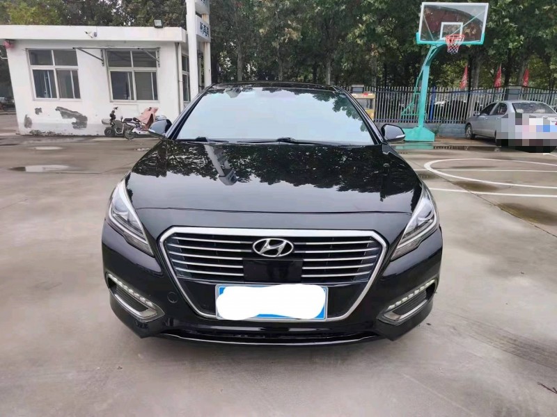 聊城17年现代索纳塔九1