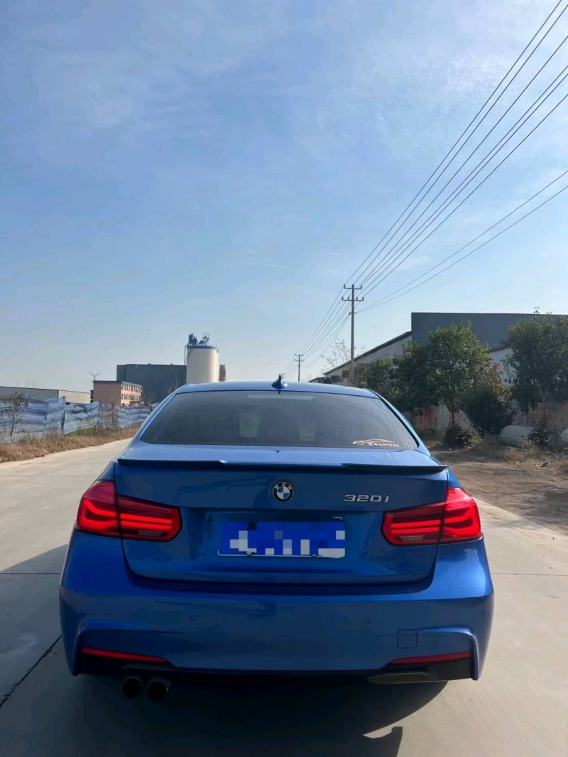 北京17年宝马3系9