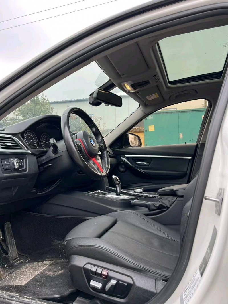 北京19年宝马3系5