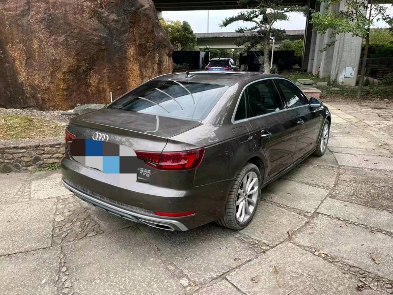 嘉兴19年奥迪A4L9