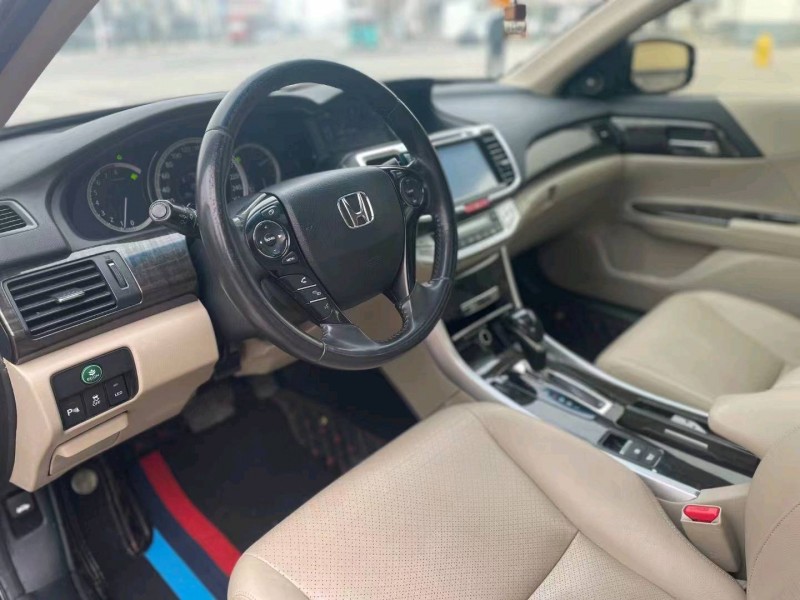 枣庄14年本田雅阁8