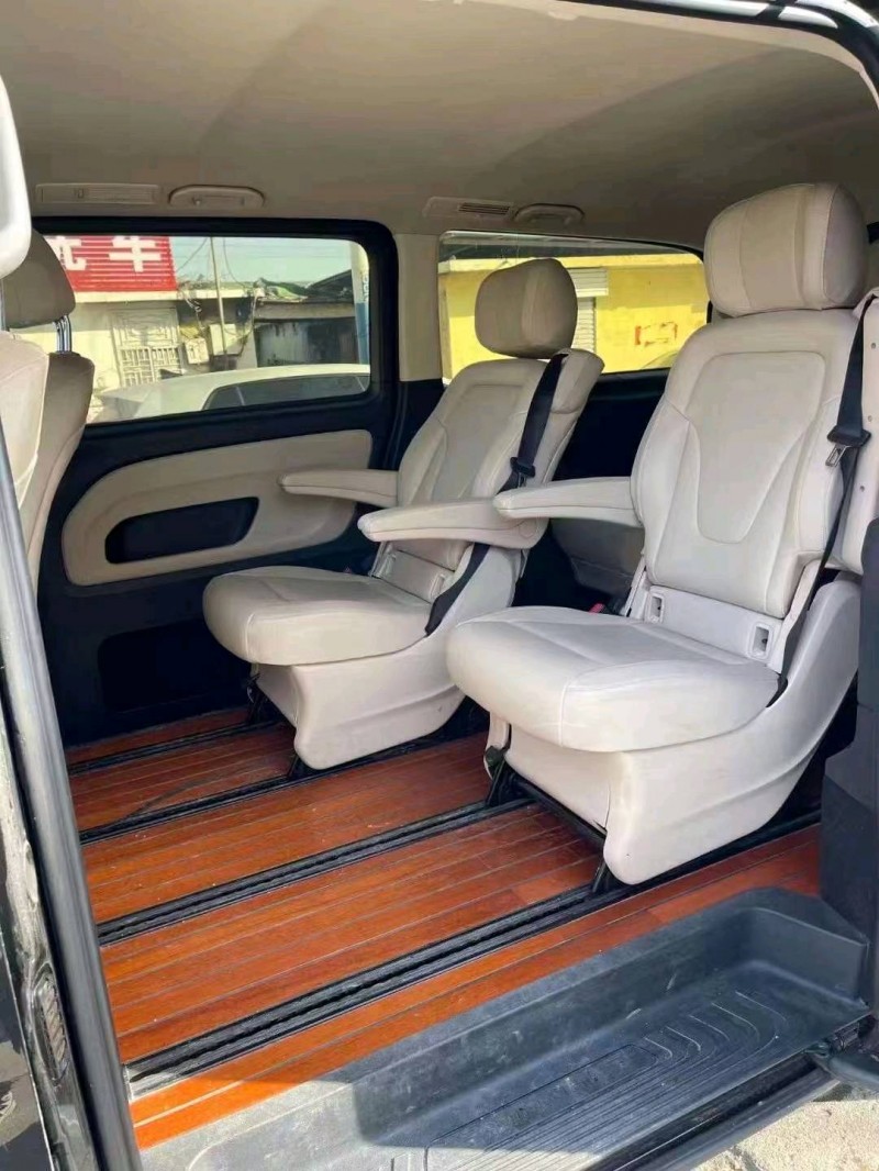 临沂17年奔驰威霆6