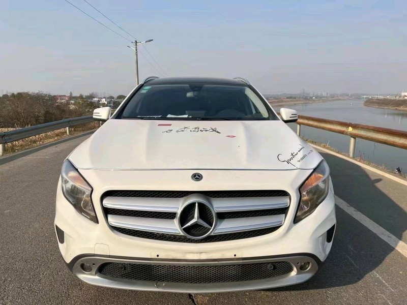 邵阳17年奔驰GLA1