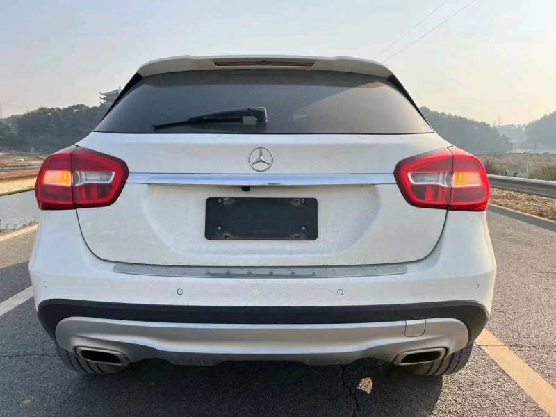 邵阳17年奔驰GLA5