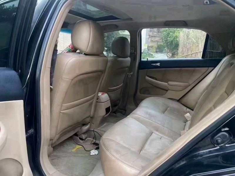 广州05年本田雅阁9