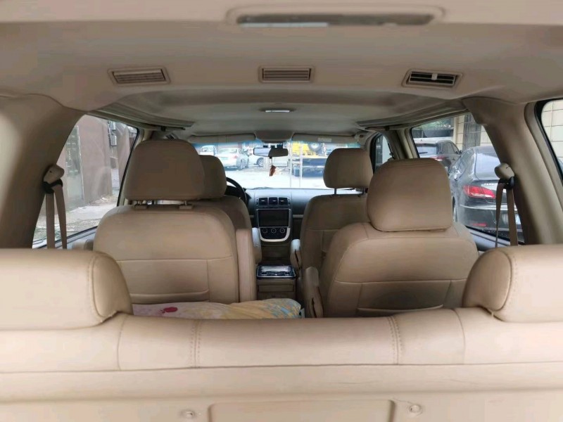 东营17年别克GL87