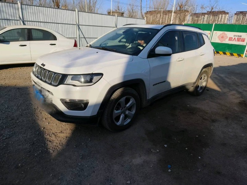 枣庄17年Jeep指南者1