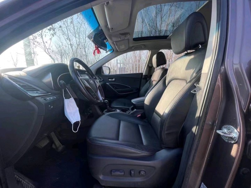 宜昌13年现代新胜达7