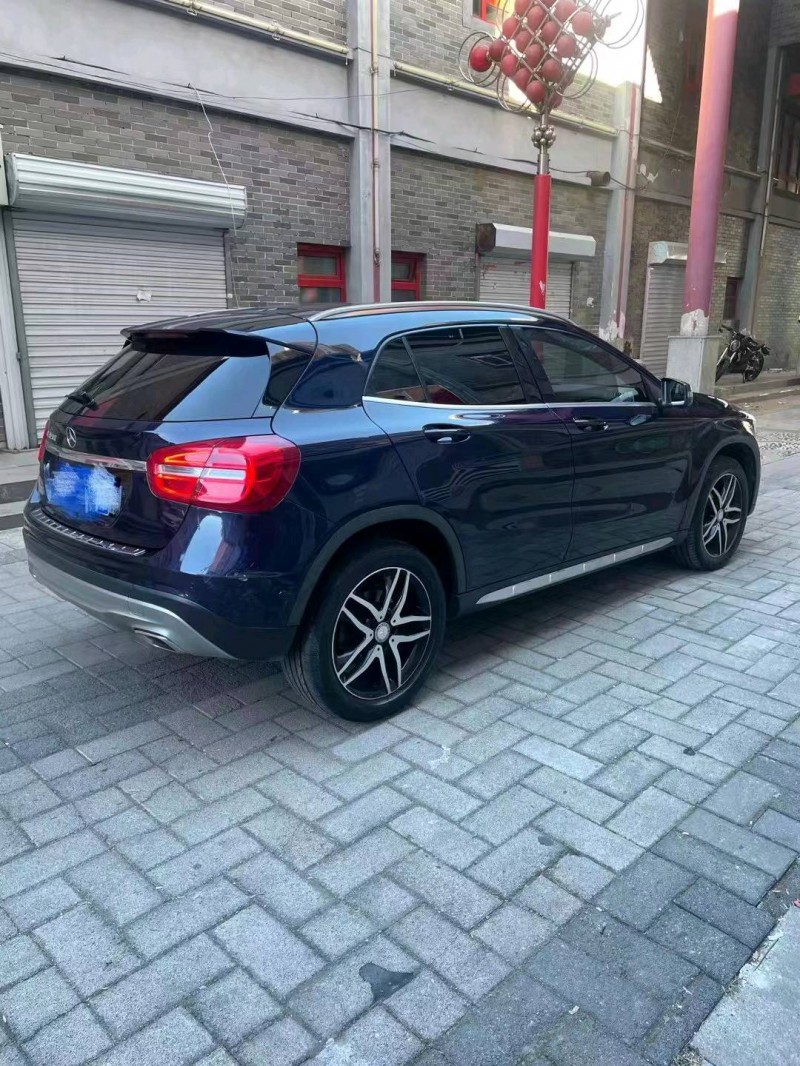 邯郸16年奔驰GLA3