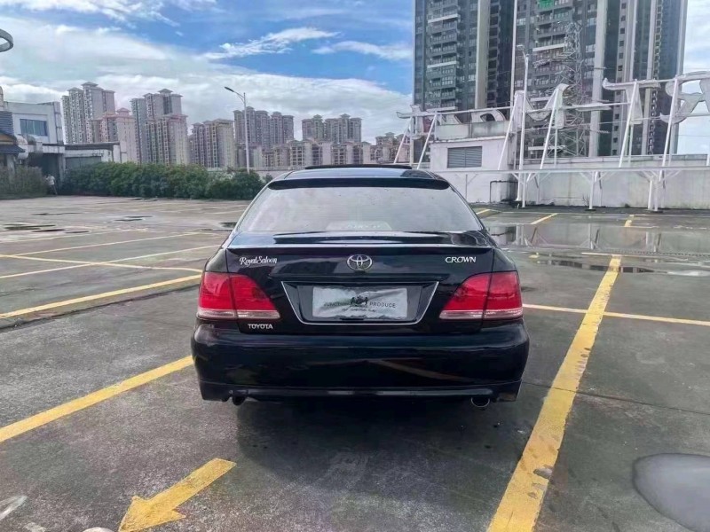 珠海08年丰田皇冠3