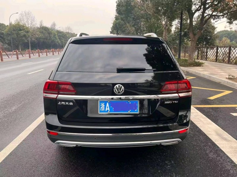 嘉兴18年大众途昂3