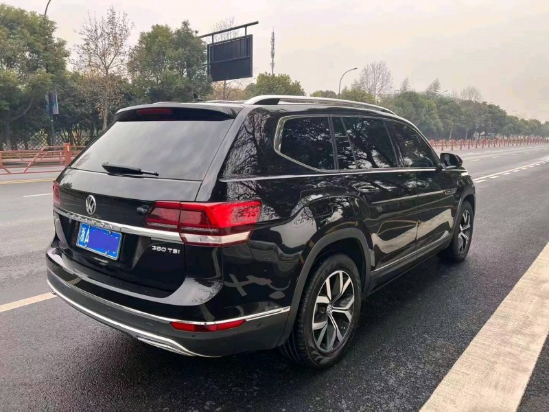 嘉兴18年大众途昂8