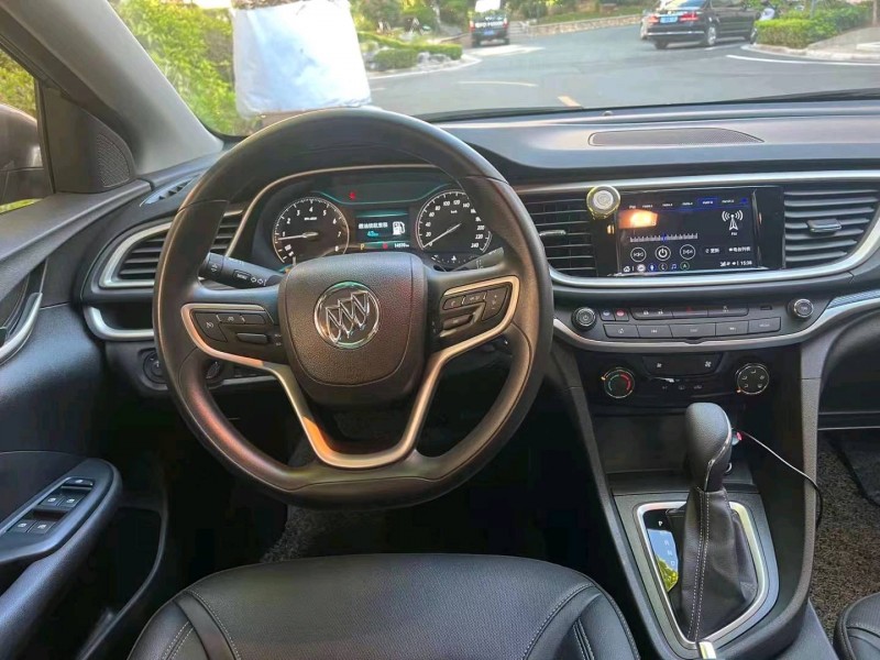 珠海21年别克英朗4