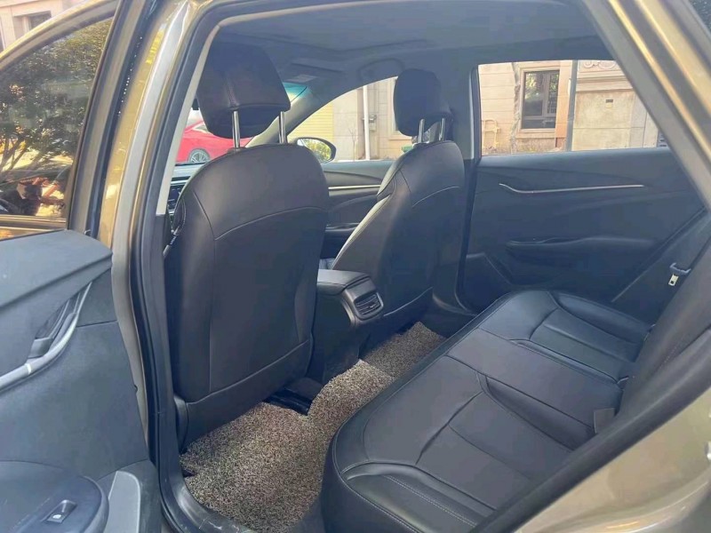 珠海21年别克英朗7