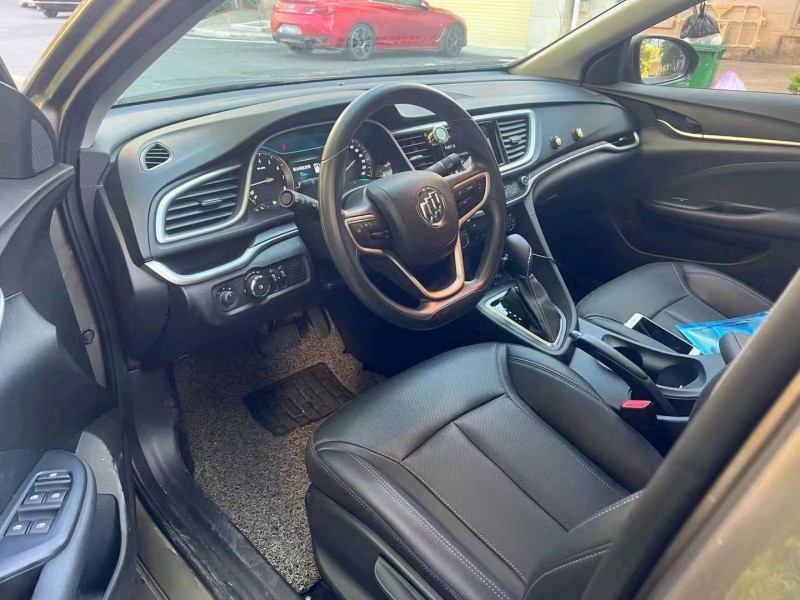 珠海21年别克英朗9