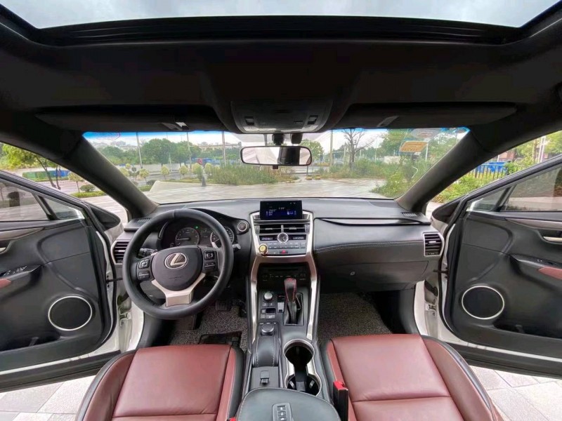 珠海16年雷克萨斯NX7
