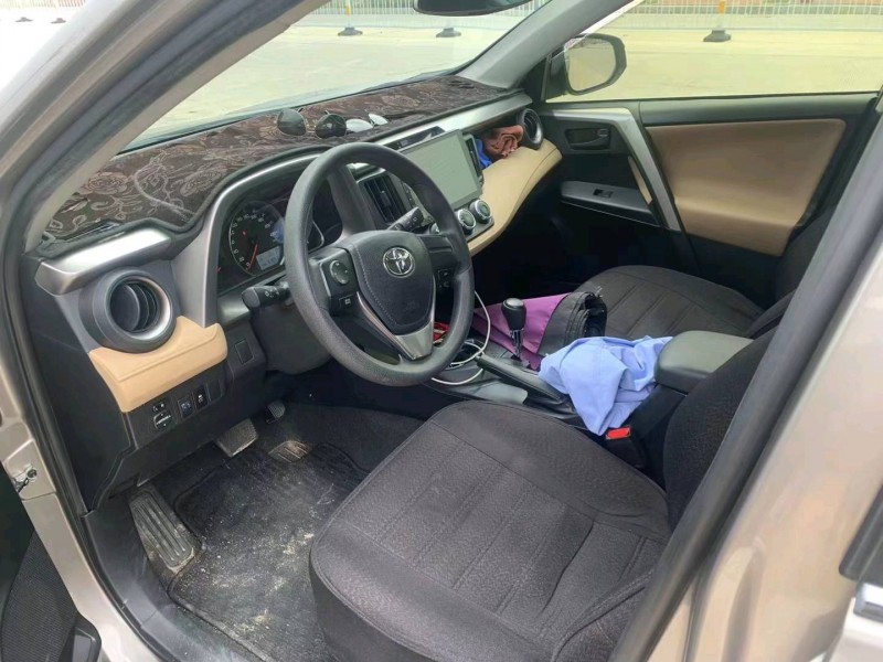 珠海17年丰田RAV4荣放3