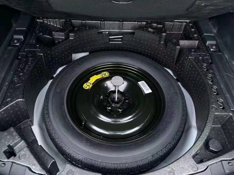 珠海21年路虎发现8