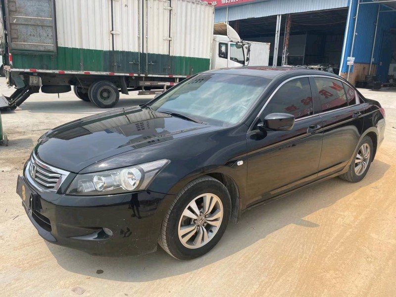 广州10年本田雅阁2