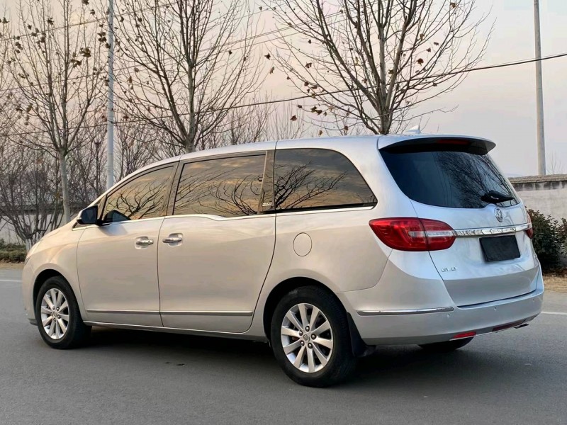 徐州16年别克GL87