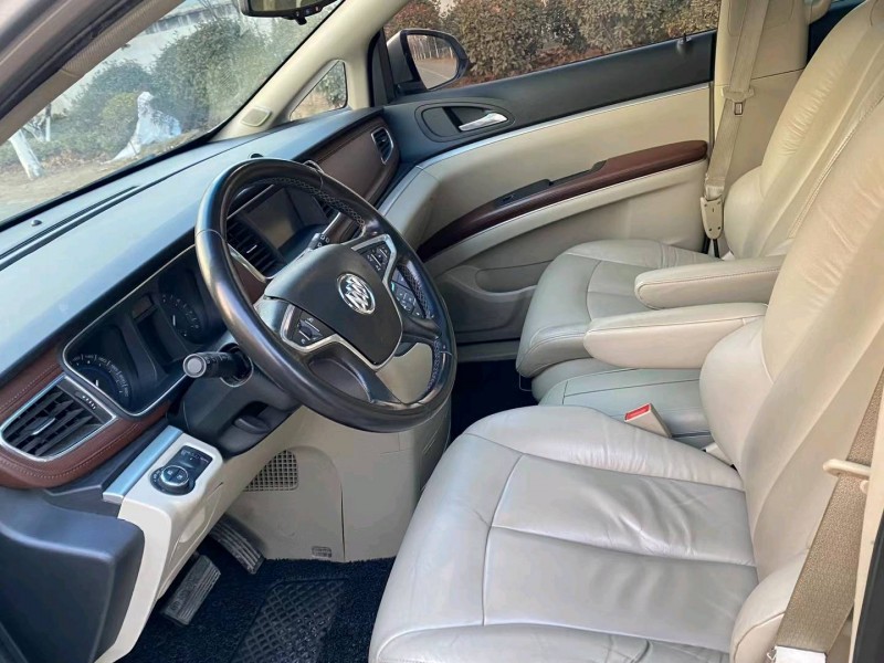 徐州16年别克GL86