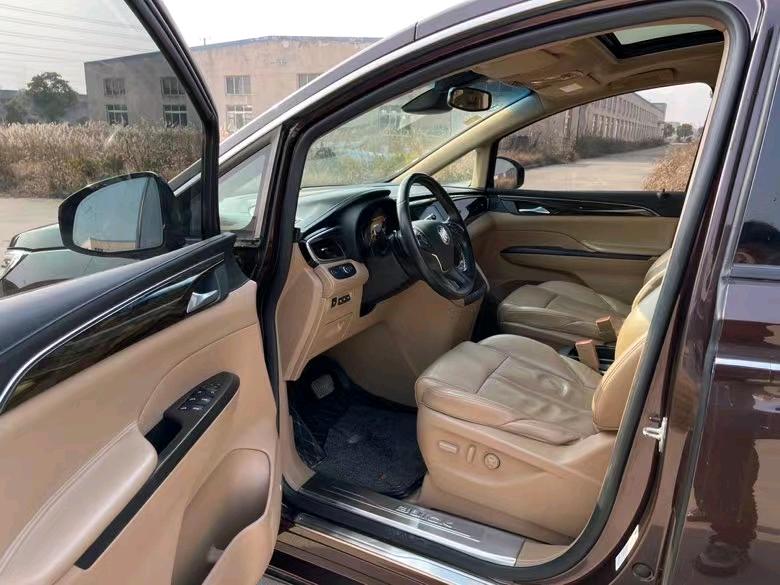 盐城17年别克GL84