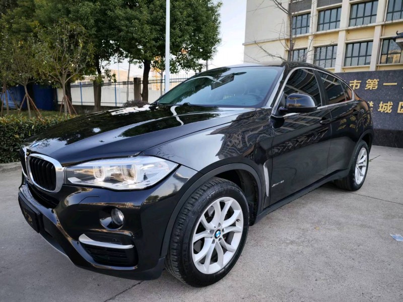 北京17年宝马X68
