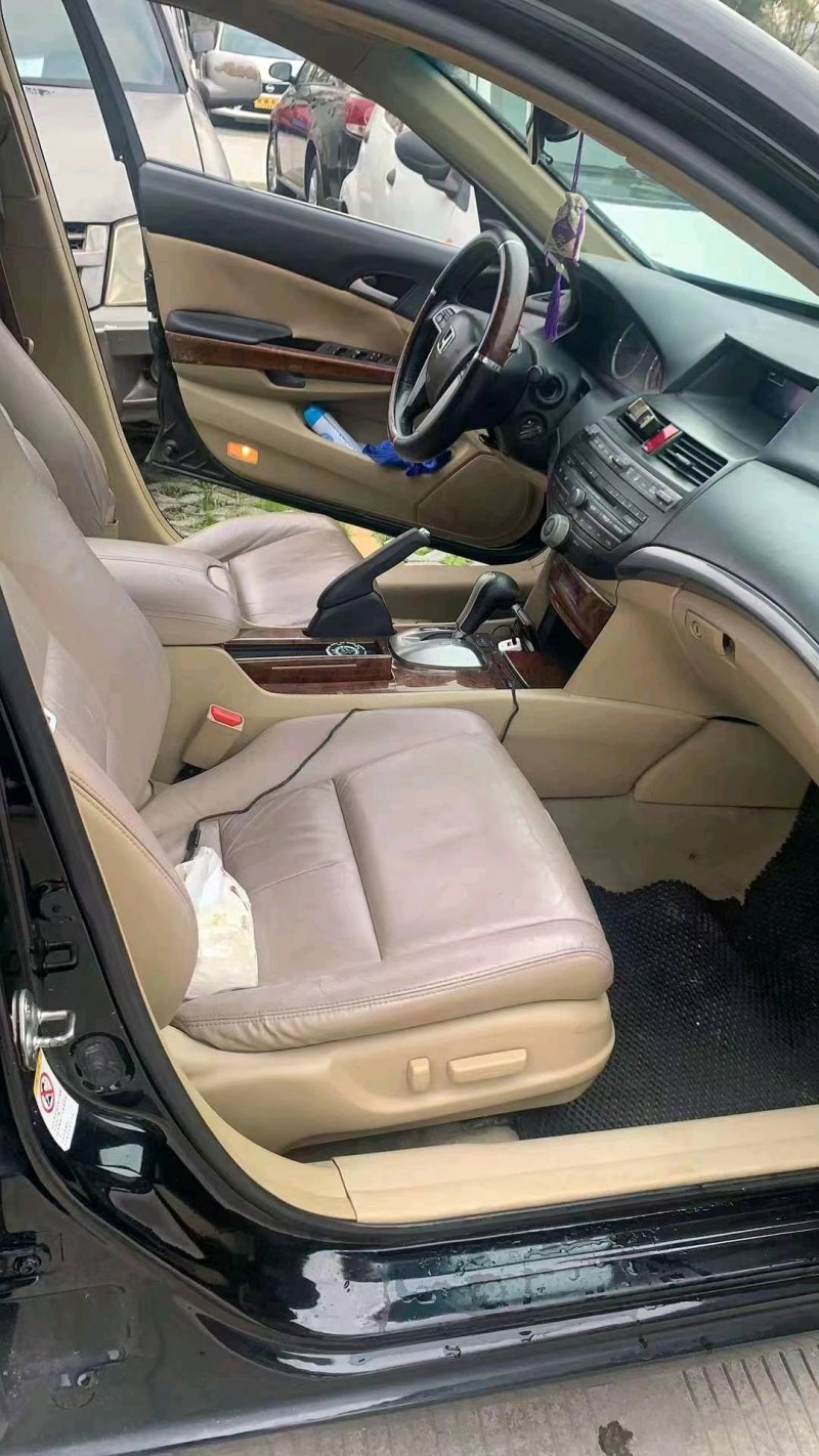 嘉兴12年本田雅阁5