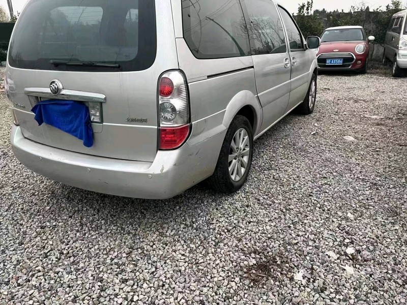 嘉兴15年别克GL85